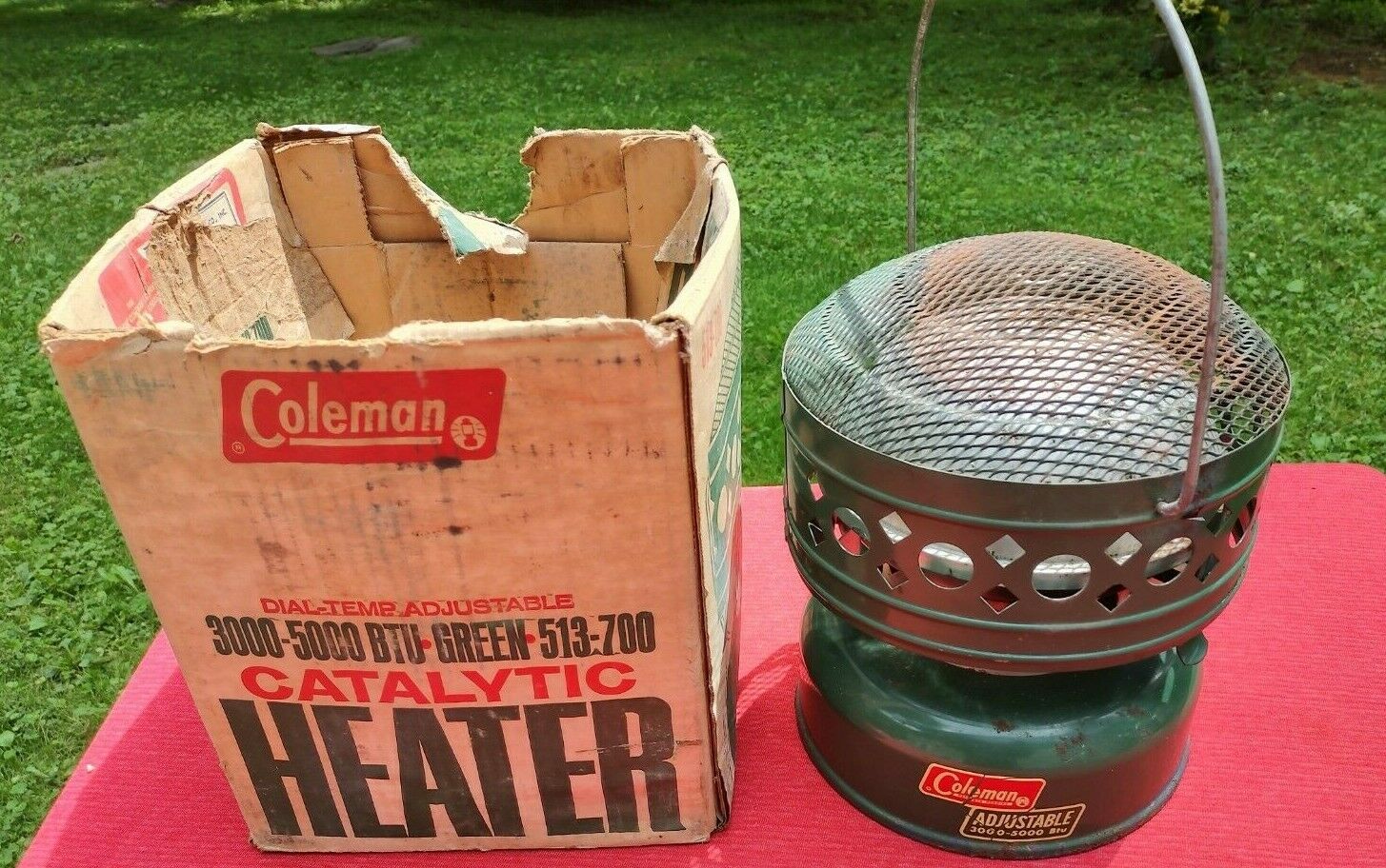 Vintage 1969 Coleman  513-700 Catalytic Heater With Box And Paperwork Pre-owned