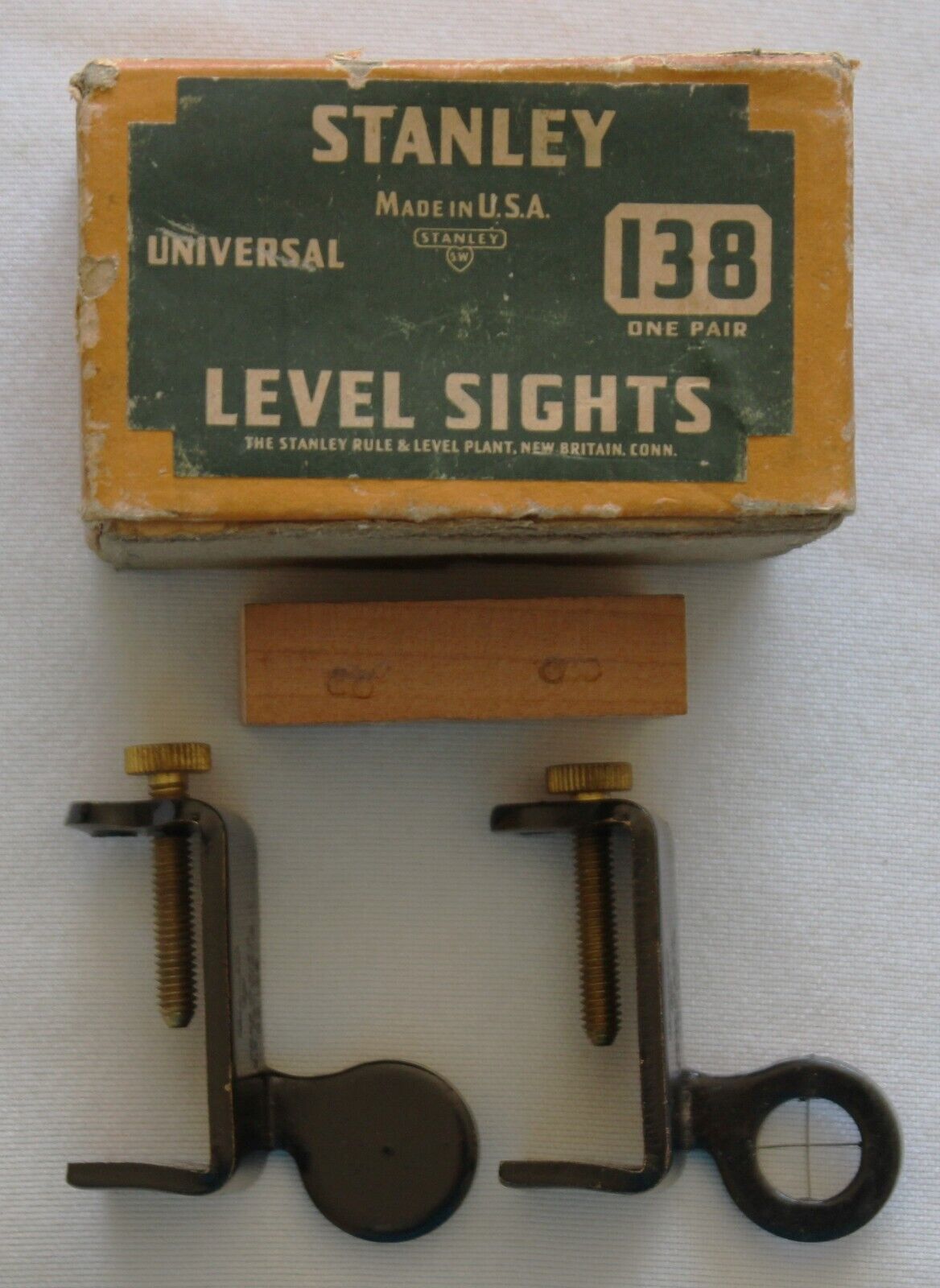 Pair Of Vintage Stanley No. 138 Sweetheart Universal Level Sights & Original Box